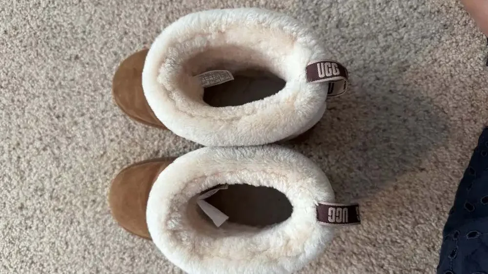 UGG Kids Fluff Mini Quilted Boots in Chestnut